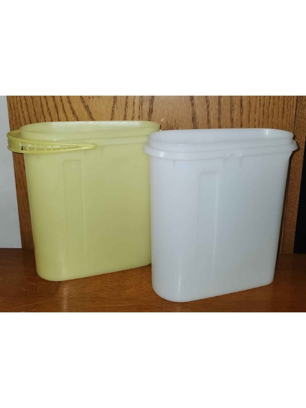587-1 and 587-10 Vintage Tupperware Beverage Buddy Containers *No Lids 1 Missing